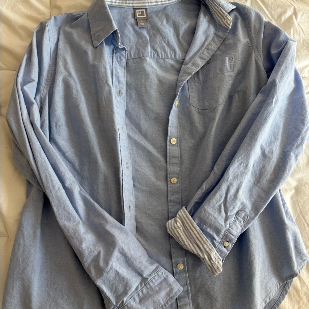 Women’s Blue Button Down Vintage